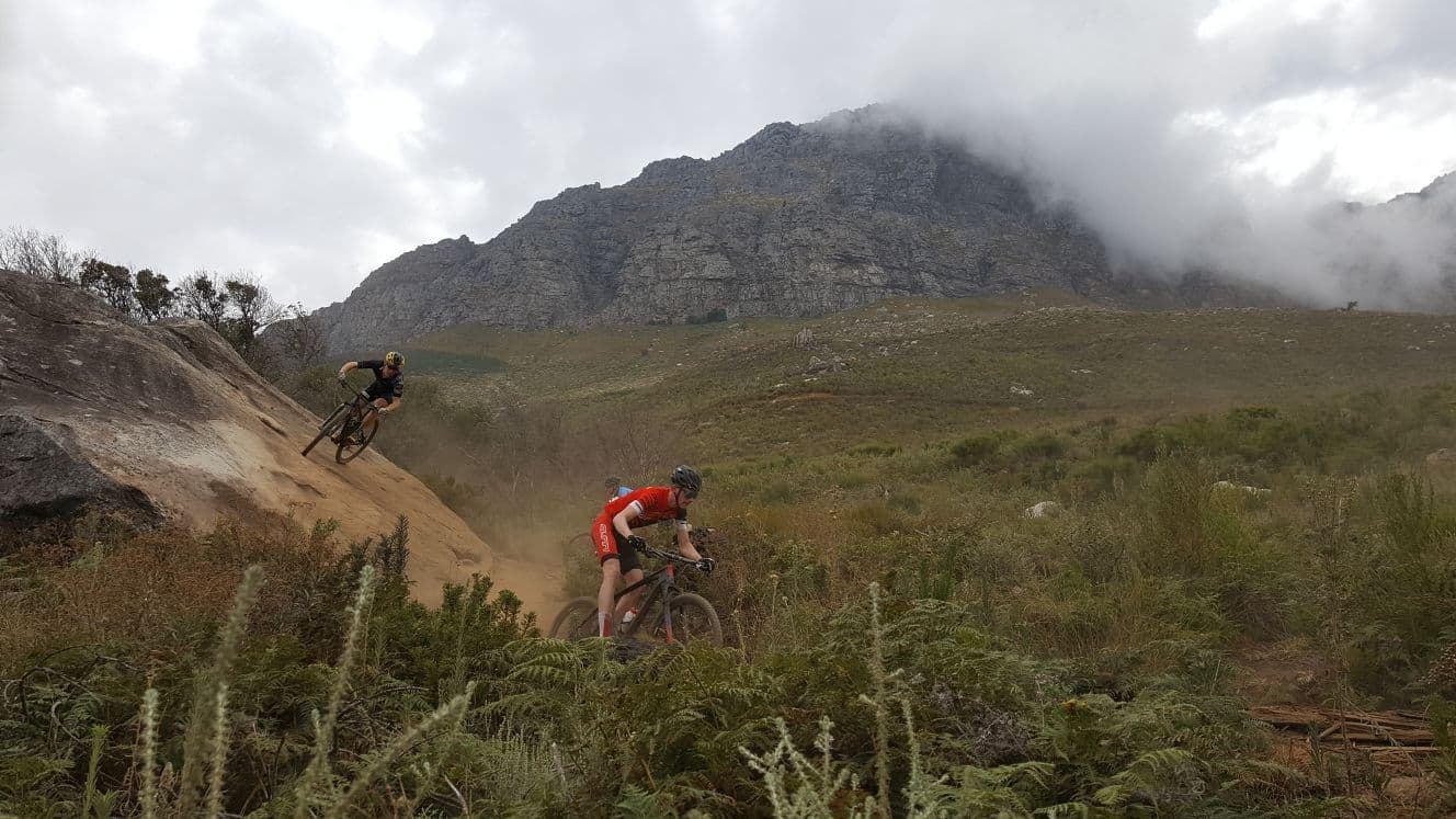 Axel Zinglé, coureur cycliste professionnel - À vélo, <green> invincible </green> 