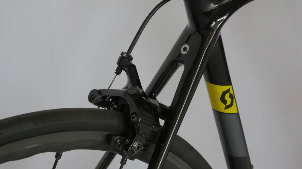 Freins à disque ou sur jante : Comment choisir pour votre vélo de route