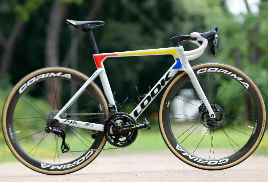 Le poids des vélos du tour de France