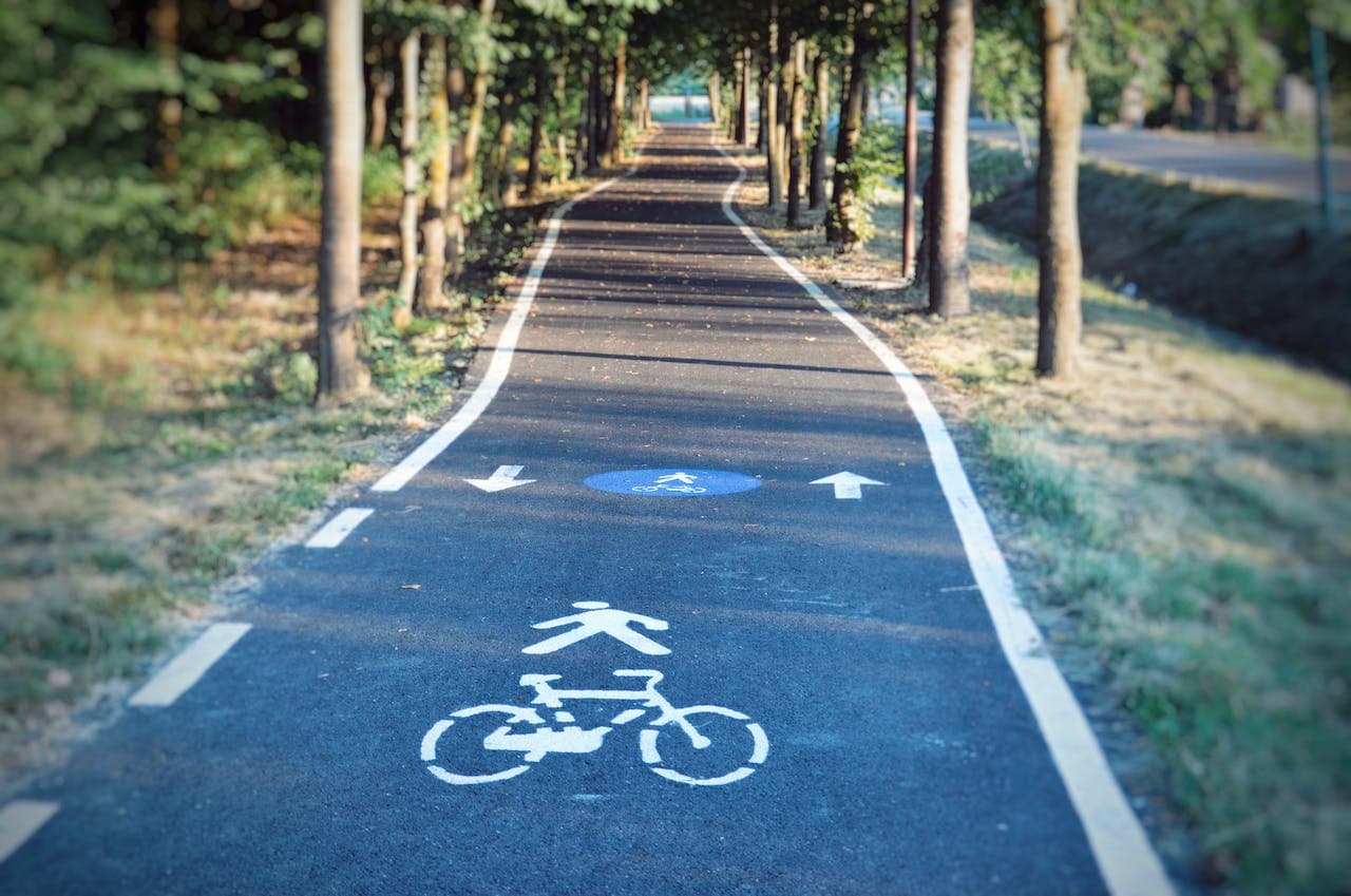 <green>Voies vertes en France</green> : tout savoir sur ces circuits dédiés aux vélos